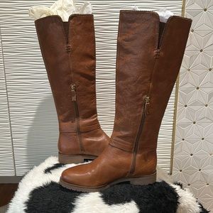 Franco Sarto new Corinne boot. Brownish auburn distressed leather 8.5